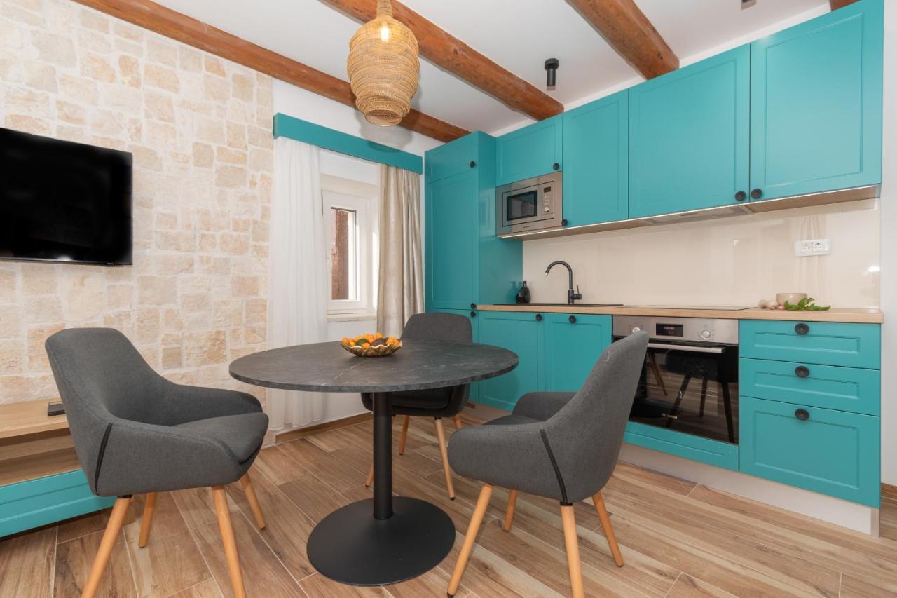 Ivka Makarska - Modern And Luxurious Oldtown Apartament מראה חיצוני תמונה