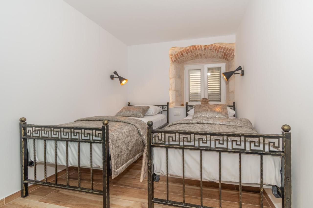 Ivka Makarska - Modern And Luxurious Oldtown Apartament מראה חיצוני תמונה